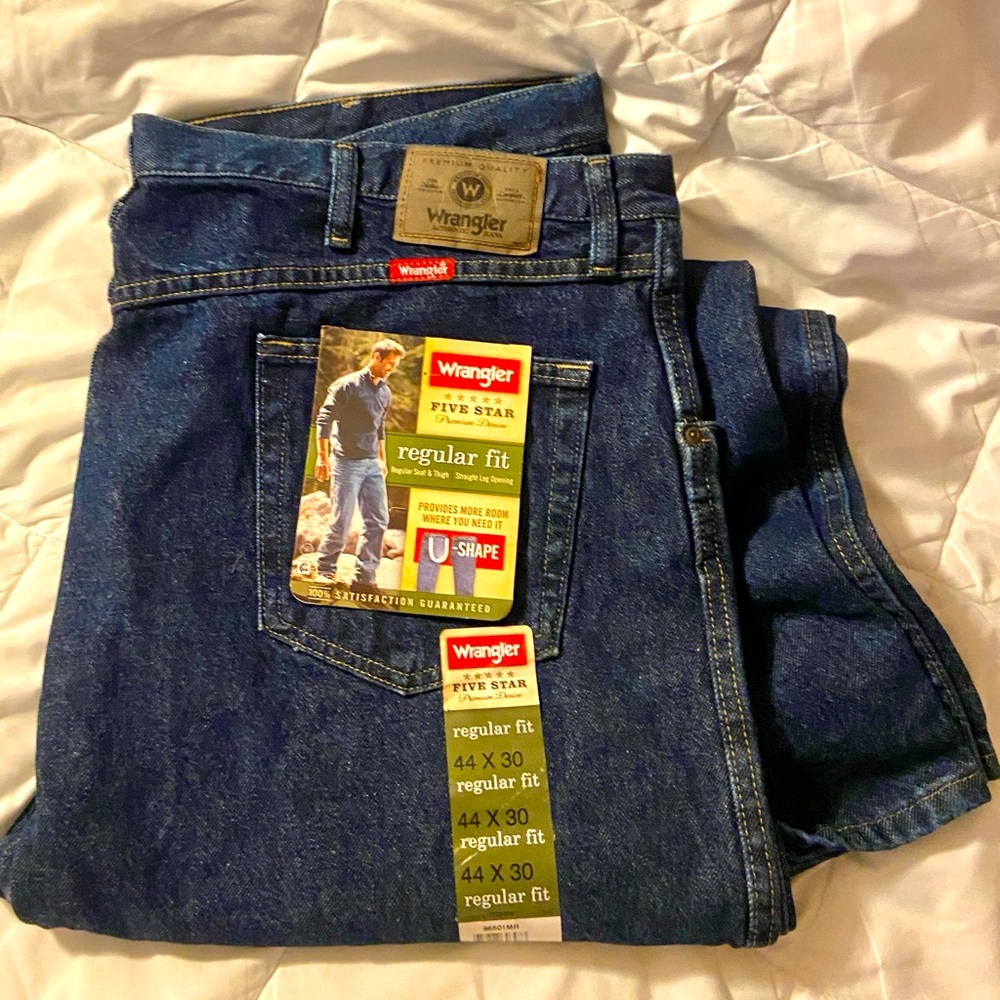 Mens Wrangler 5 star reg fit Jean 44 x 30